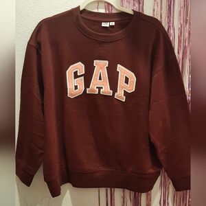 GAP Bergundy Sweater